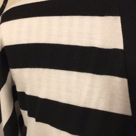 FYLO Button Up V-Neck Cardigan T-Shirt Size Small - Picture 3 of 5